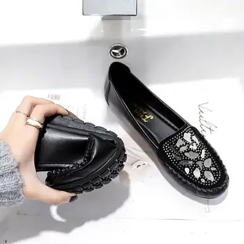 Sclipici pantofi femei designer de apartamente de sex feminin pista pantofi 2020 new sosire asistenta piele apartamente încălțăminte pentru femei