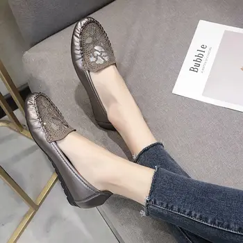Sclipici pantofi femei designer de apartamente de sex feminin pista pantofi 2020 new sosire asistenta piele apartamente încălțăminte pentru femei